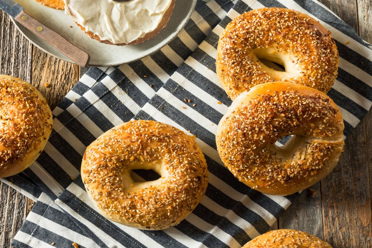 air-fryer-bagels-recipe