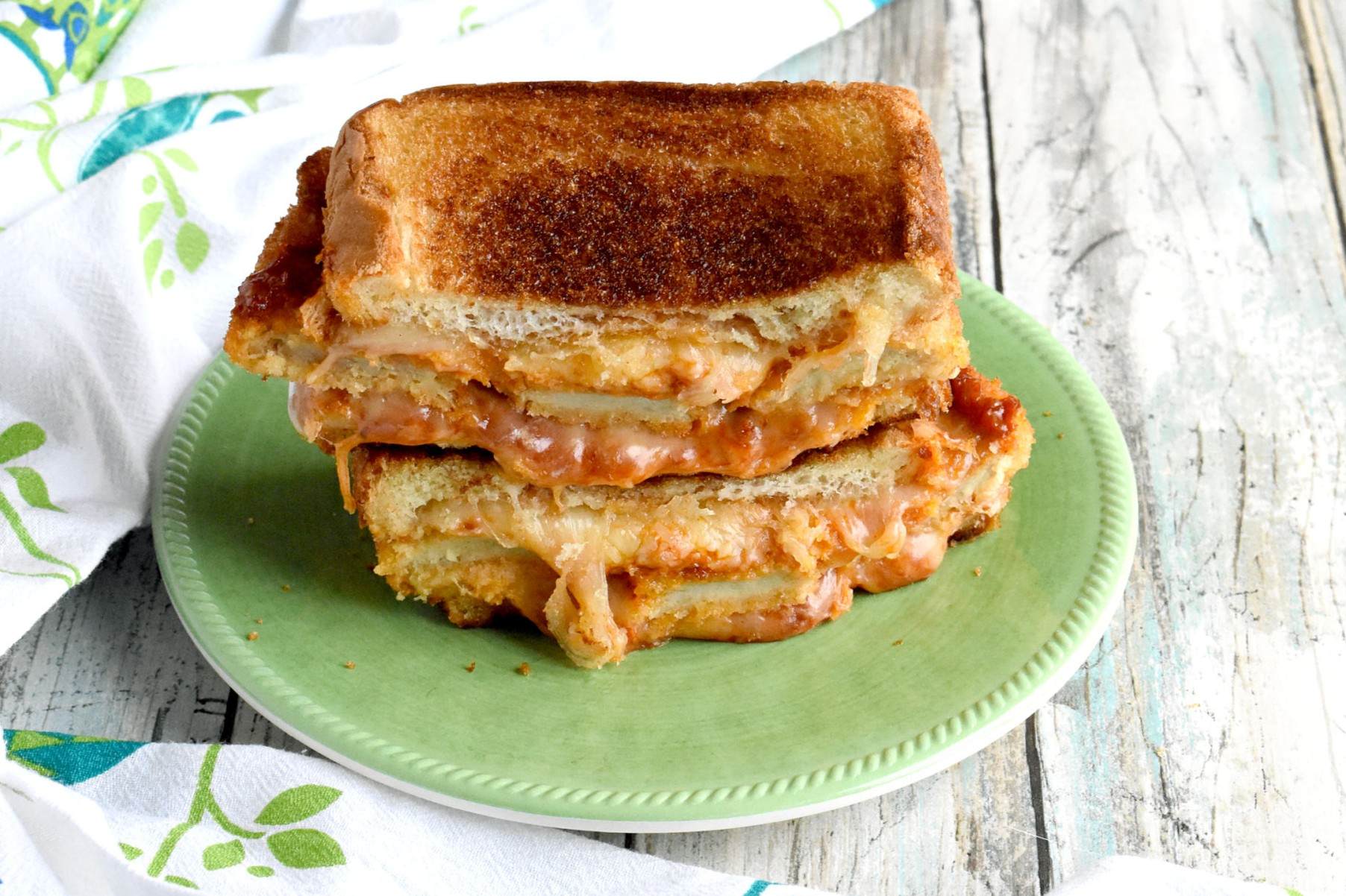 chicken-parmesan-grilled-cheese-recipe