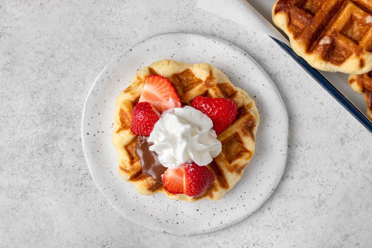 liege-belgian-waffles-recipe