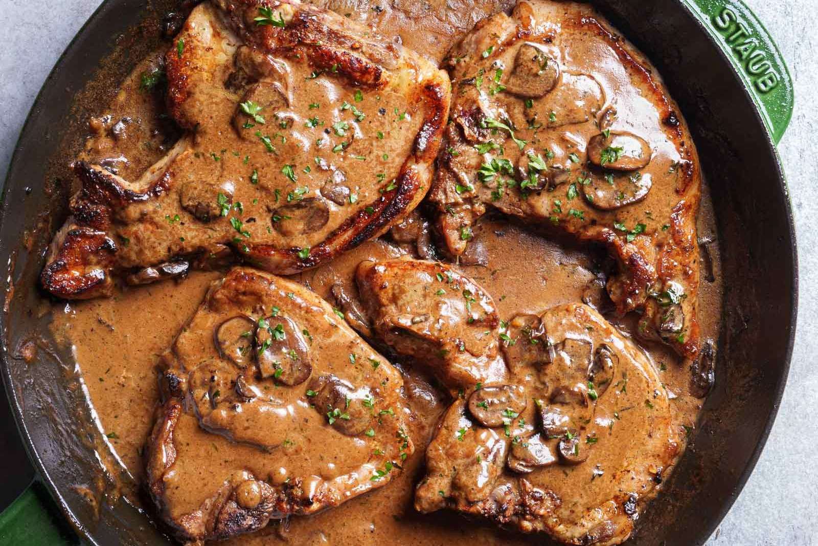 pork-chops-in-garlic-mushroom-sauce-recipe
