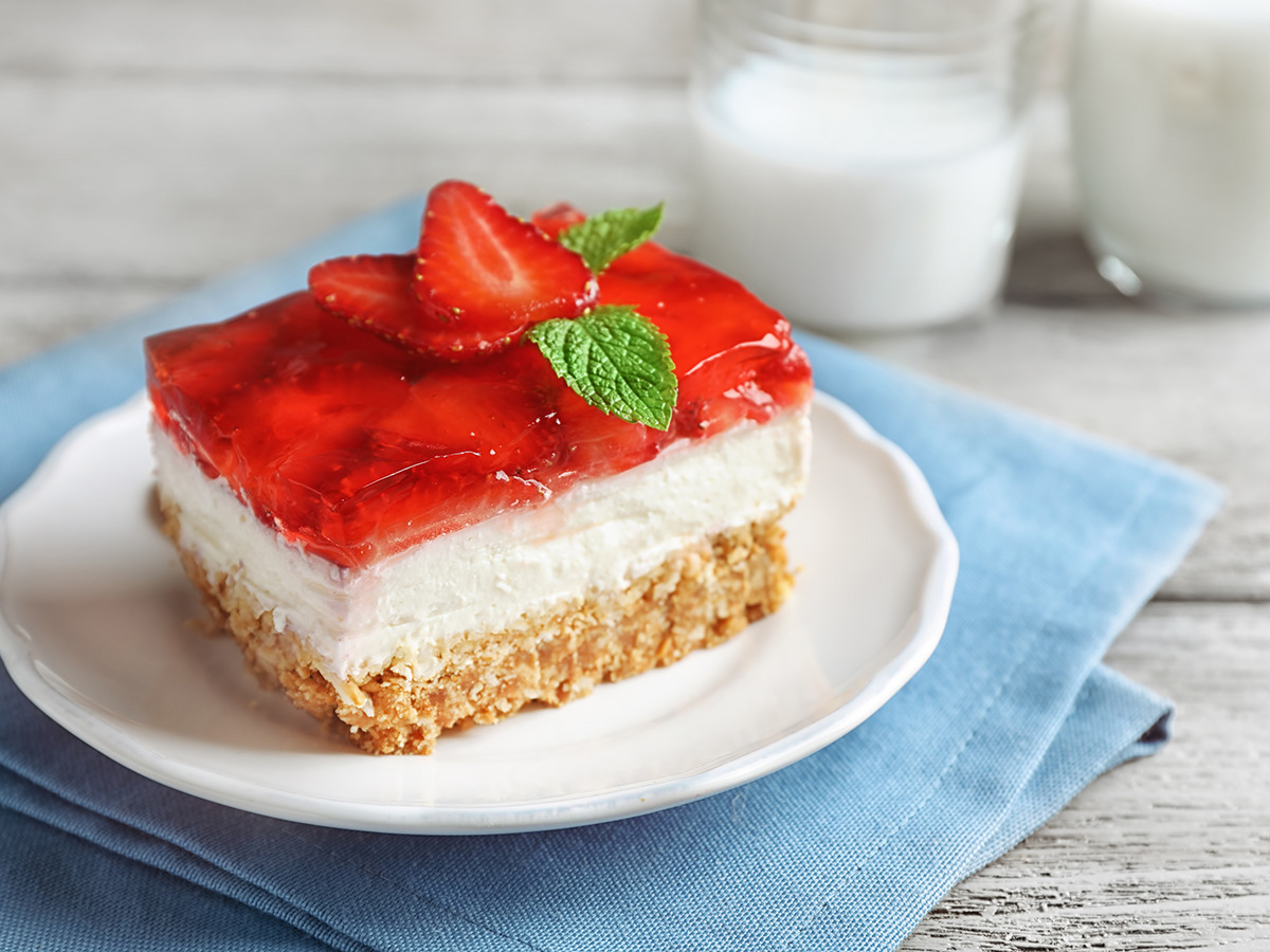 strawberry-pretzel-salad-recipe