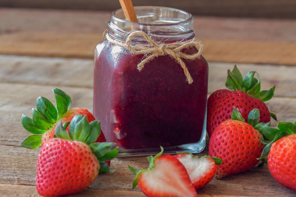 strawberry-rhubarb-jam-recipe